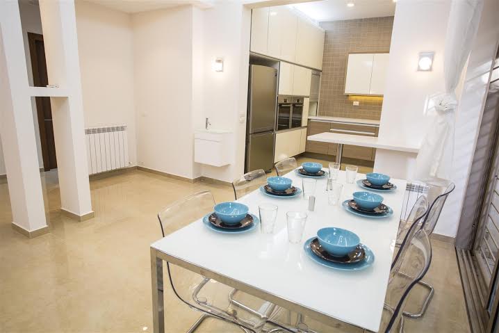 Dining Area Picture #2